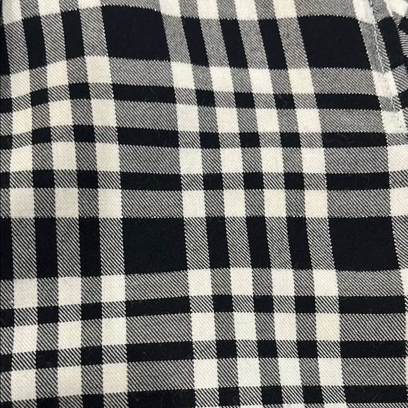 Talbots Women's 0X Black and White Button-Down Shirt | Casual Blouse EUC - Picture 3 of 7